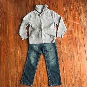 4T•Gray Sweater & Jeans•094